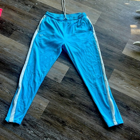 Squat wolf track pants. Amazing condition, non smoking, per free home. - Picture 1 of 4